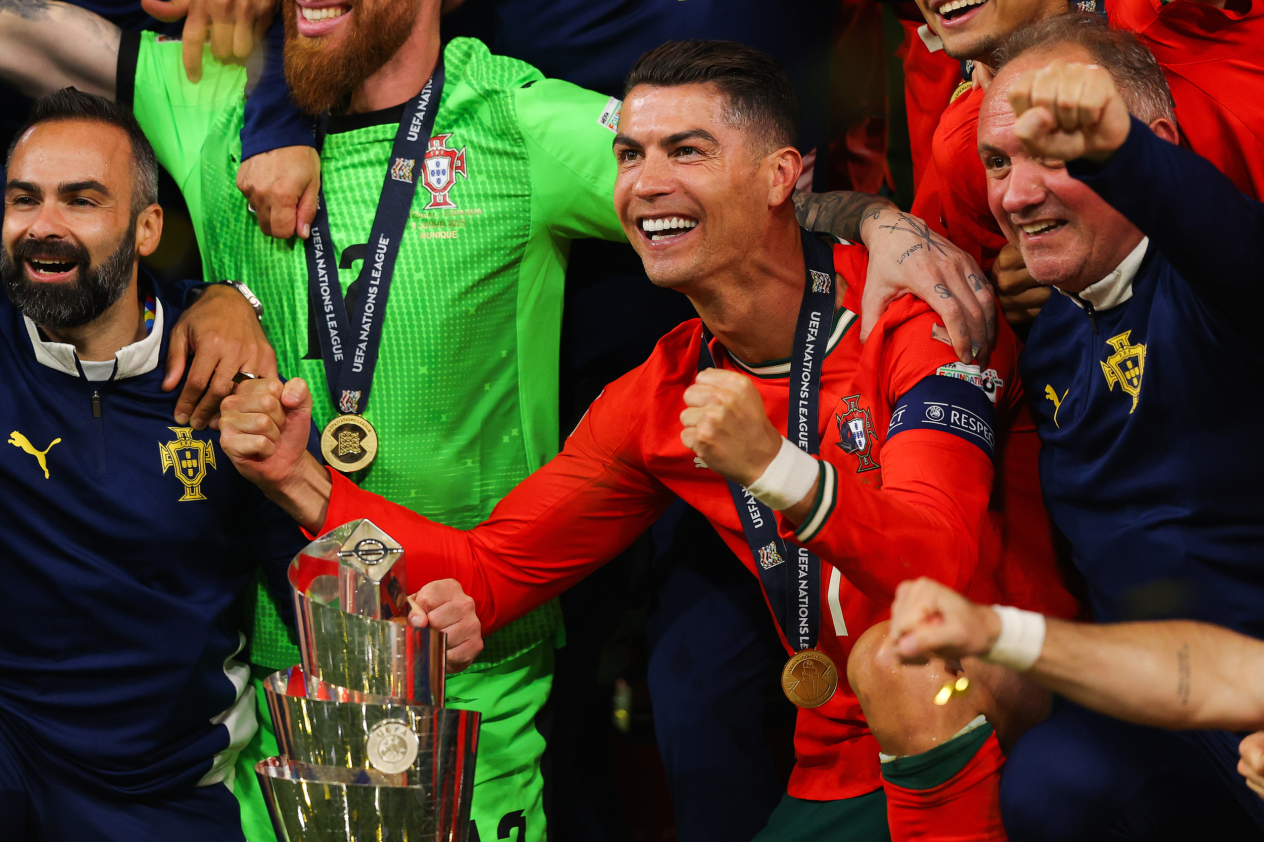 南宫电竞赛事关于葡萄牙体育迎意甲关键赛，今夜遗憾出局，信心回归，球队文化再被提及的信息