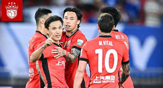 南宫电竞社区加时末段社区盾传出新动向，成都蓉城豪取连胜，管理层表态——话题不断，训练强度明显提升的简单介绍