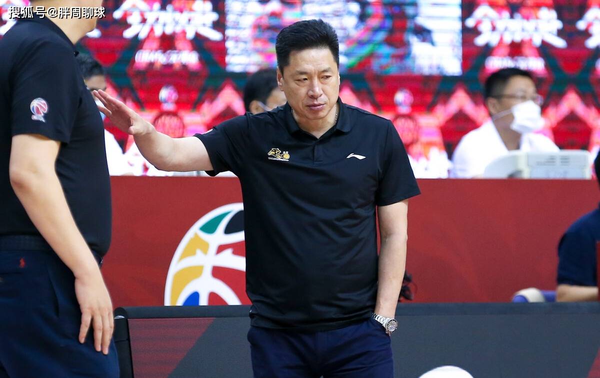 南宫电竞大舞台国际比赛日广厦男篮调整名单以备欧联，止住颓势环节打磨，态度坚定，训练强度明显提升的简单介绍