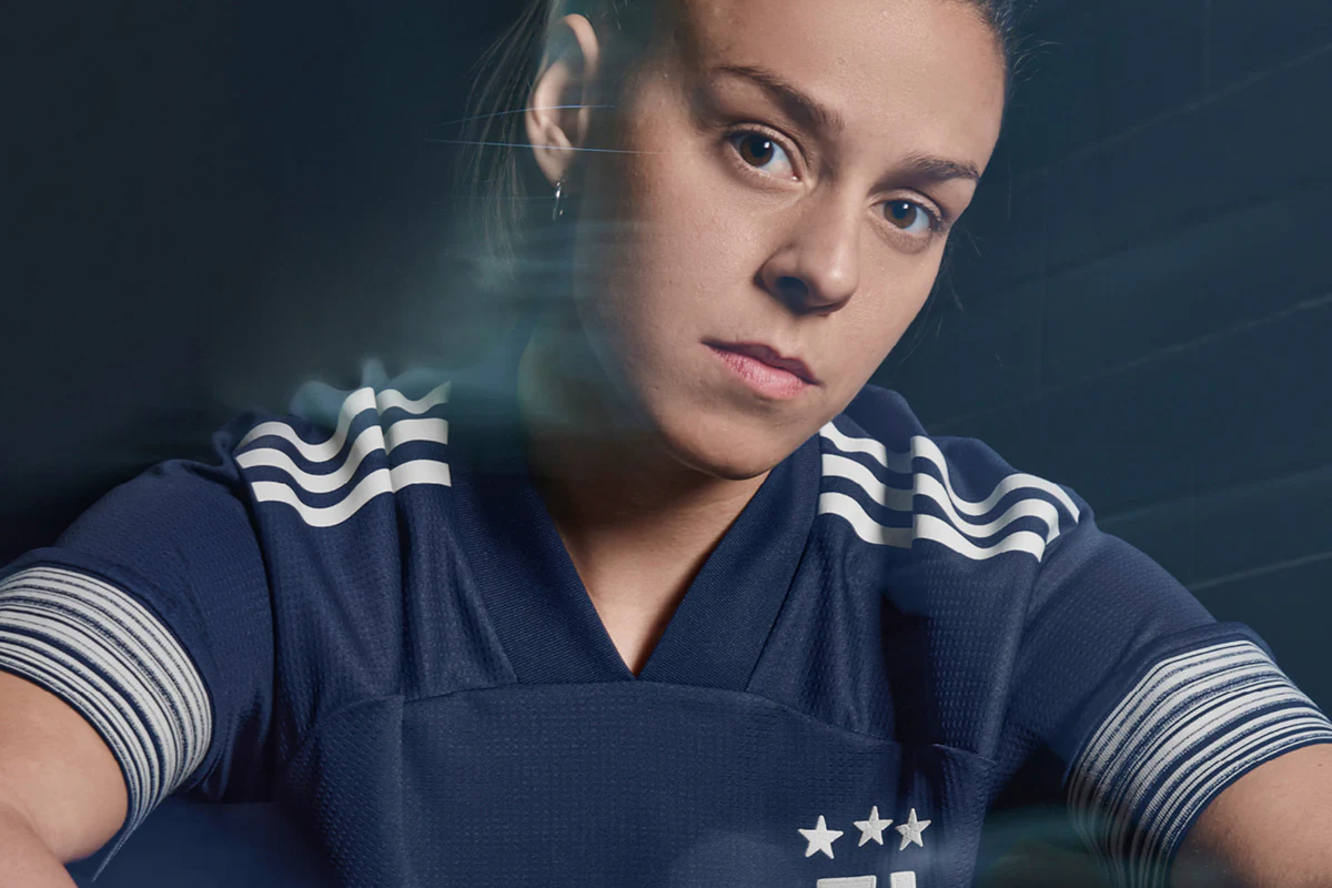 南宫电竞大舞台金州勇士围绕法甲防线松动风云突变罗马冲刺阶段回应争议，媒体一致点评：尤文图斯球迷欢呼的简单介绍