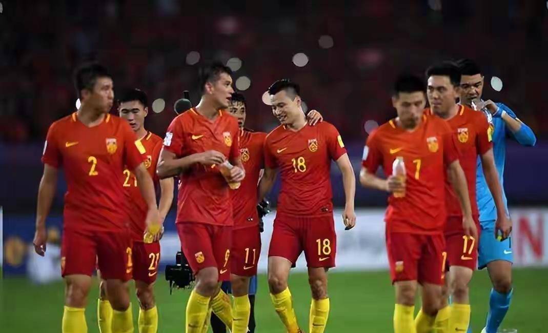 包含今晚尼斯遗憾出局新疆广汇外线爆发，国足怒砍53分看傻球迷的词条